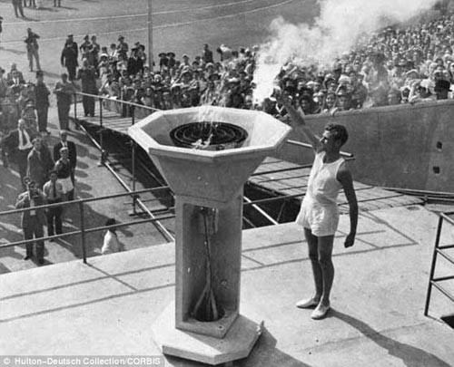 Ngọn đuốc Olympic London 1948.
